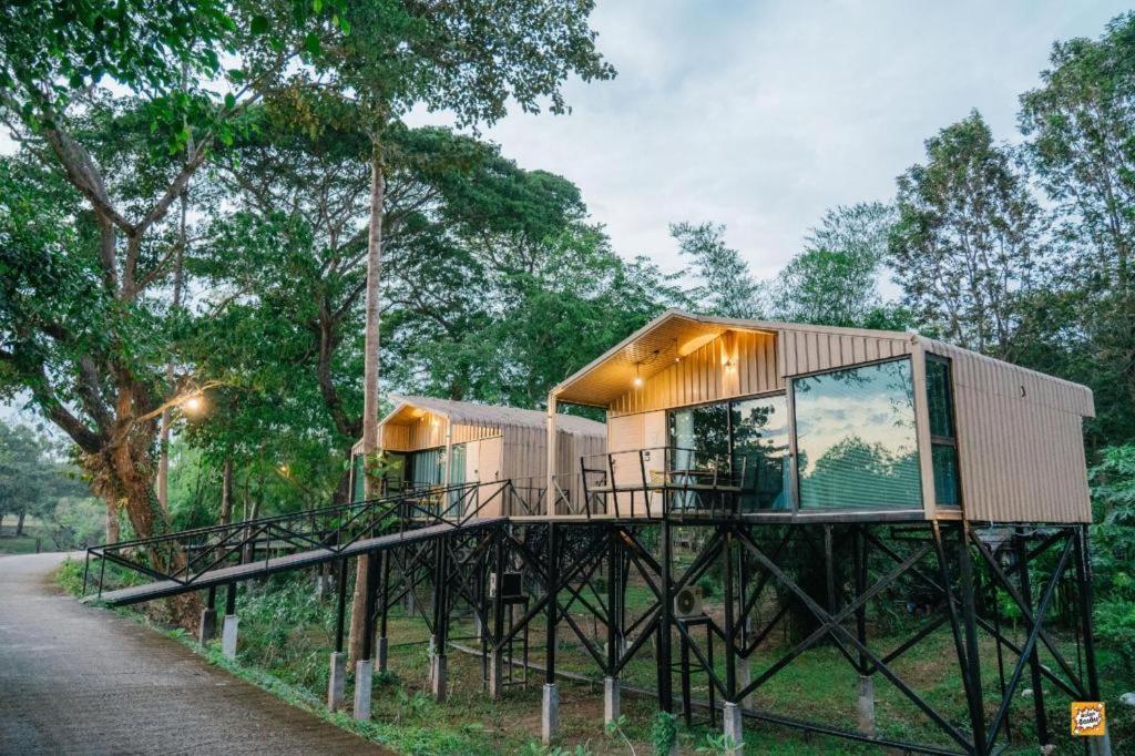 Natural Park Resort De Wang Thong Phitsanulok Eksteriør billede