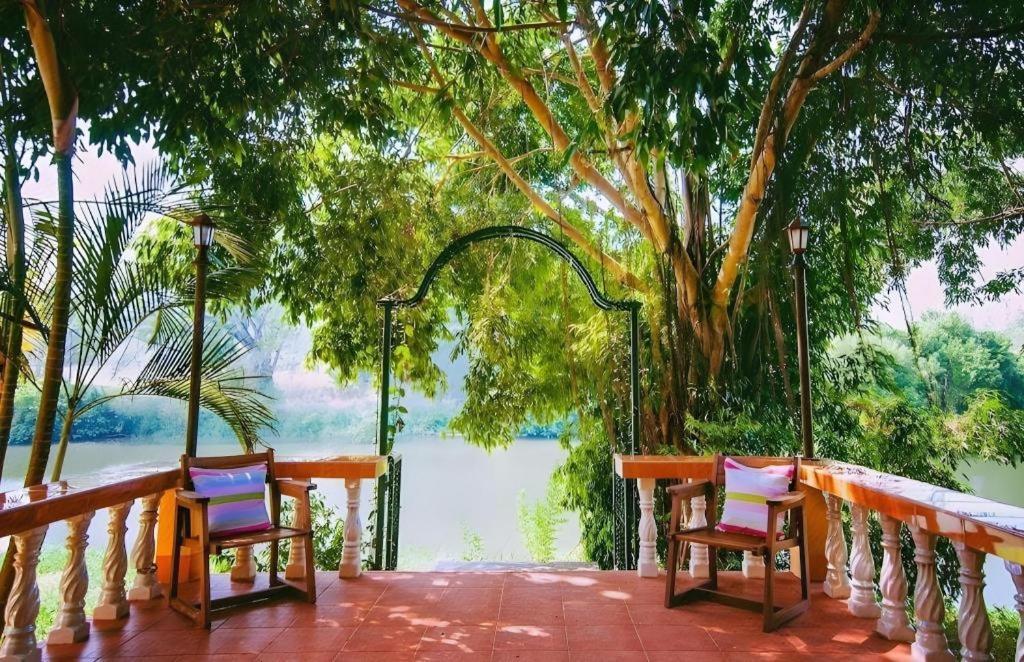 Natural Park Resort De Wang Thong Phitsanulok Eksteriør billede