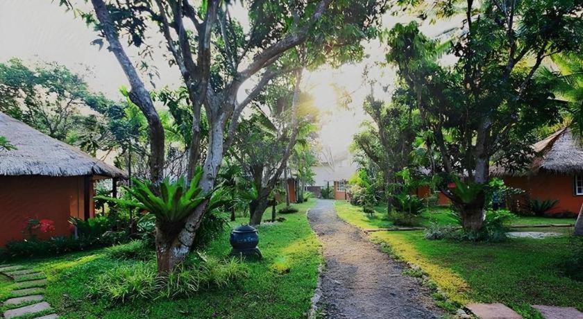 Natural Park Resort De Wang Thong Phitsanulok Eksteriør billede